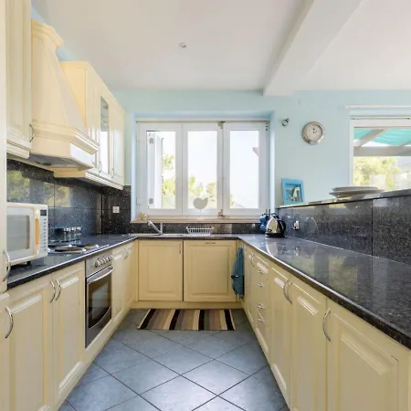 Waterfront Oasis-2 By Interhome Апартаменты Мали-Стон