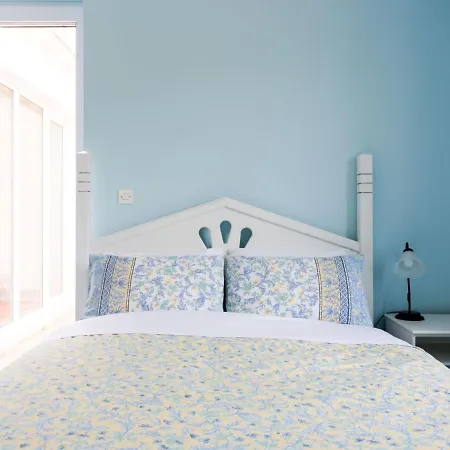 Waterfront Oasis-2 By Interhome Апартаменты *