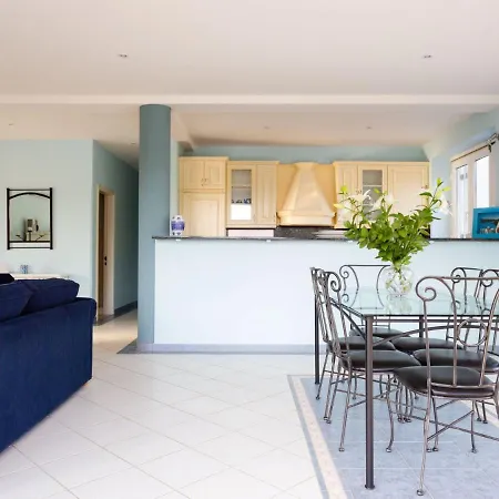 Waterfront Oasis-2 By Interhome Апартаменты *