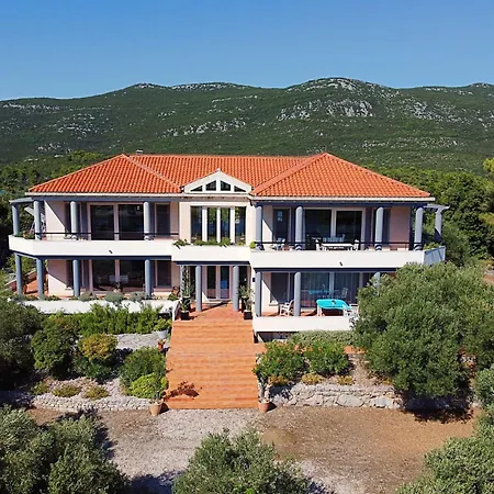 Апартаменты Waterfront Oasis-2 By Interhome *