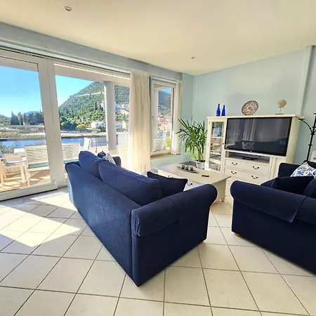 Waterfront Oasis-2 By Interhome شقة *