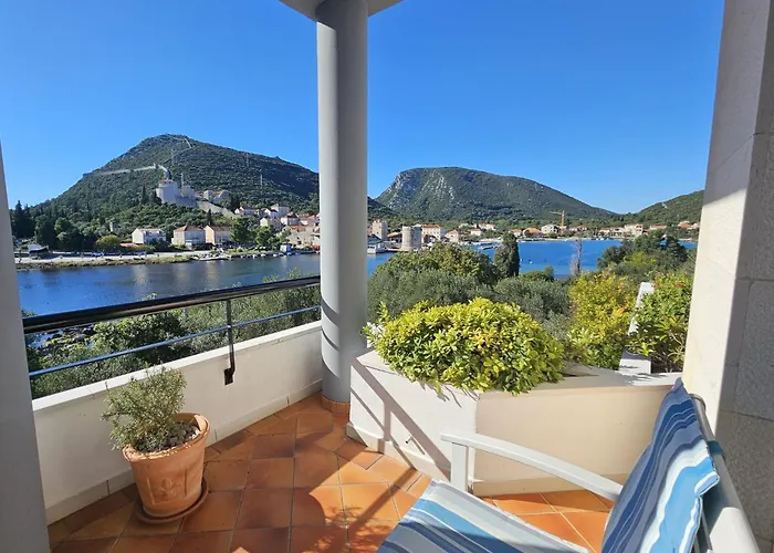 Waterfront Oasis-2 By Interhome شقة *